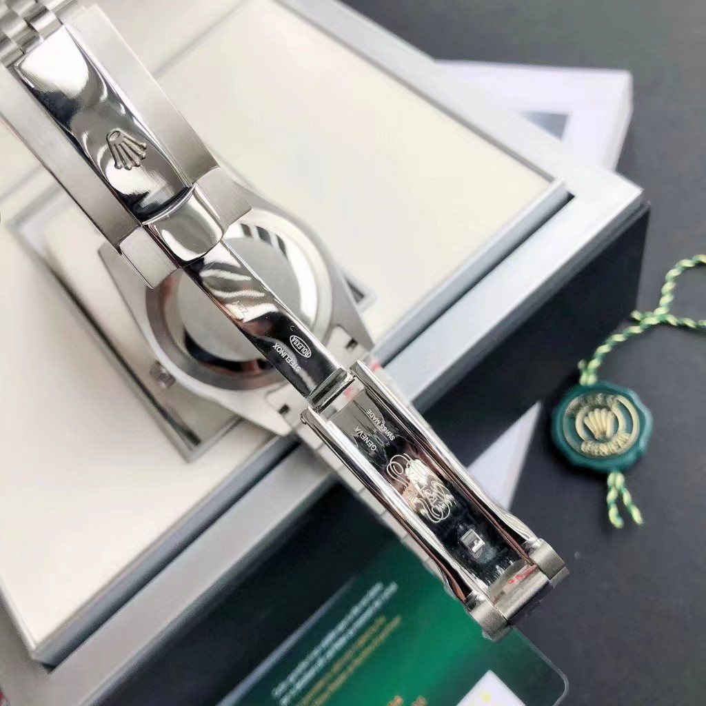 Rolex Datejust Watch - FashionPlug