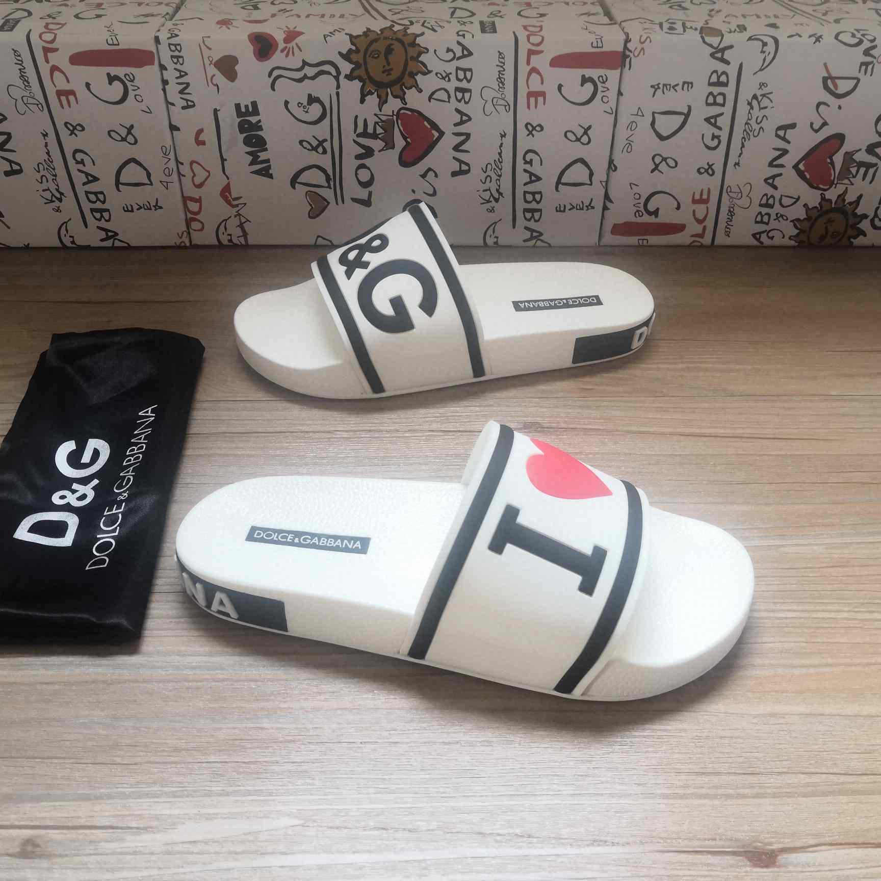 Dolce & Gabbana Logo Slides - FashionPlug