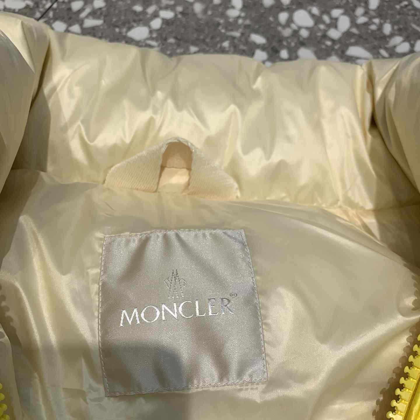 Moncler Sumido Down Vest - FashionPlug
