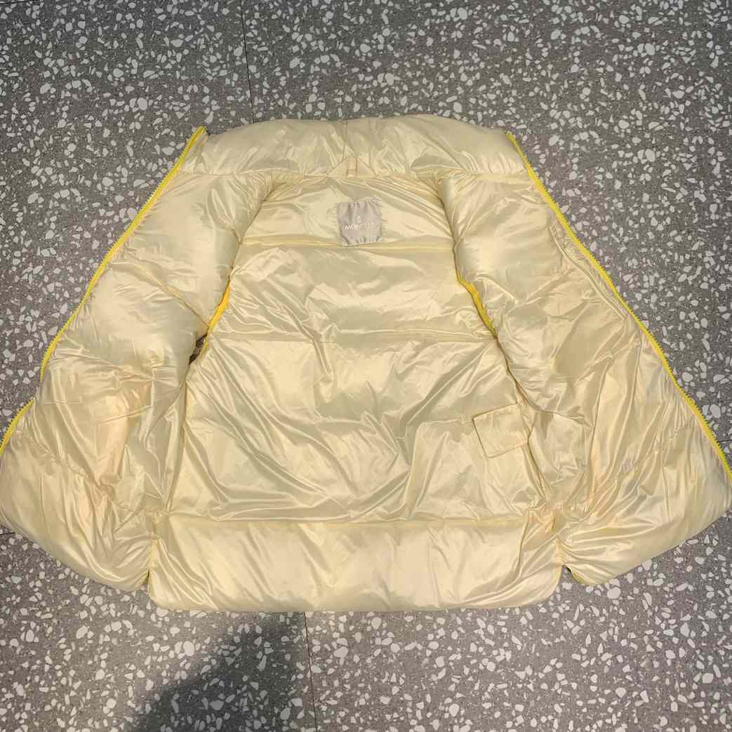 Moncler Sumido Down Vest - FashionPlug