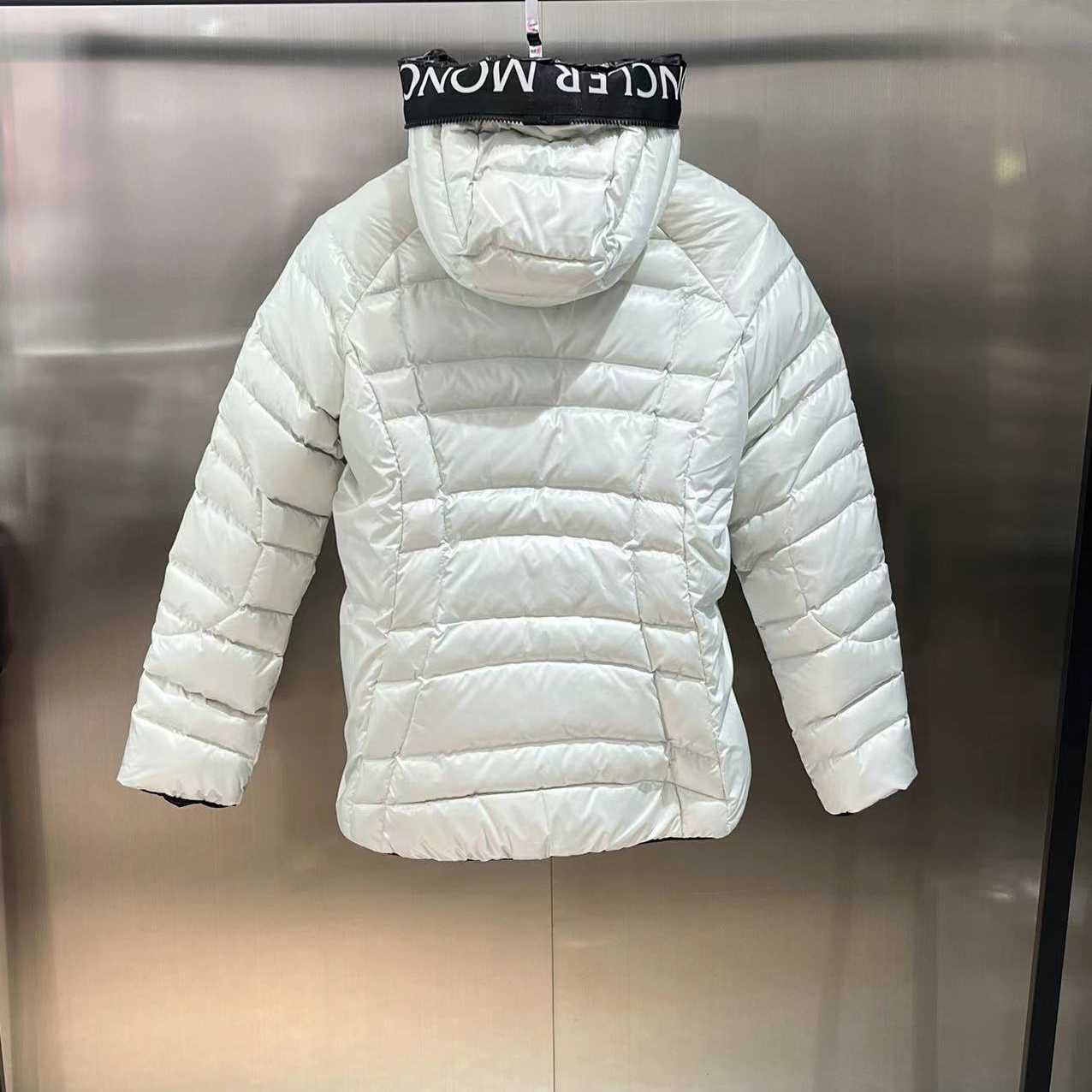 Moncler Narlay Short Down Jacket - FashionPlug