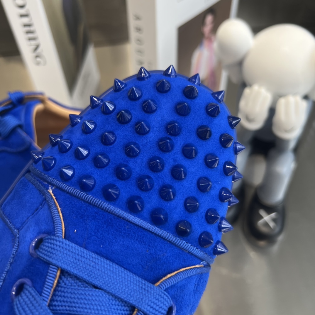 Christian Louboutin Louis Orlato Spiked Low-Top Sneakers - FashionPlug