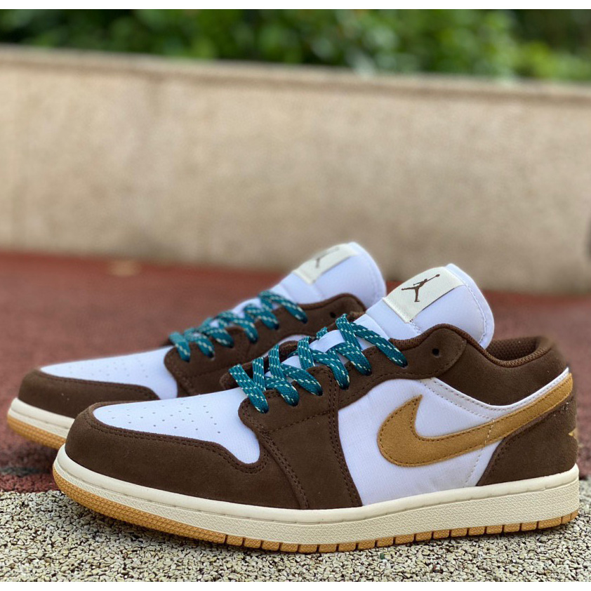 Air Jordan 1 Low Sneaker    FB2216-200 - FashionPlug