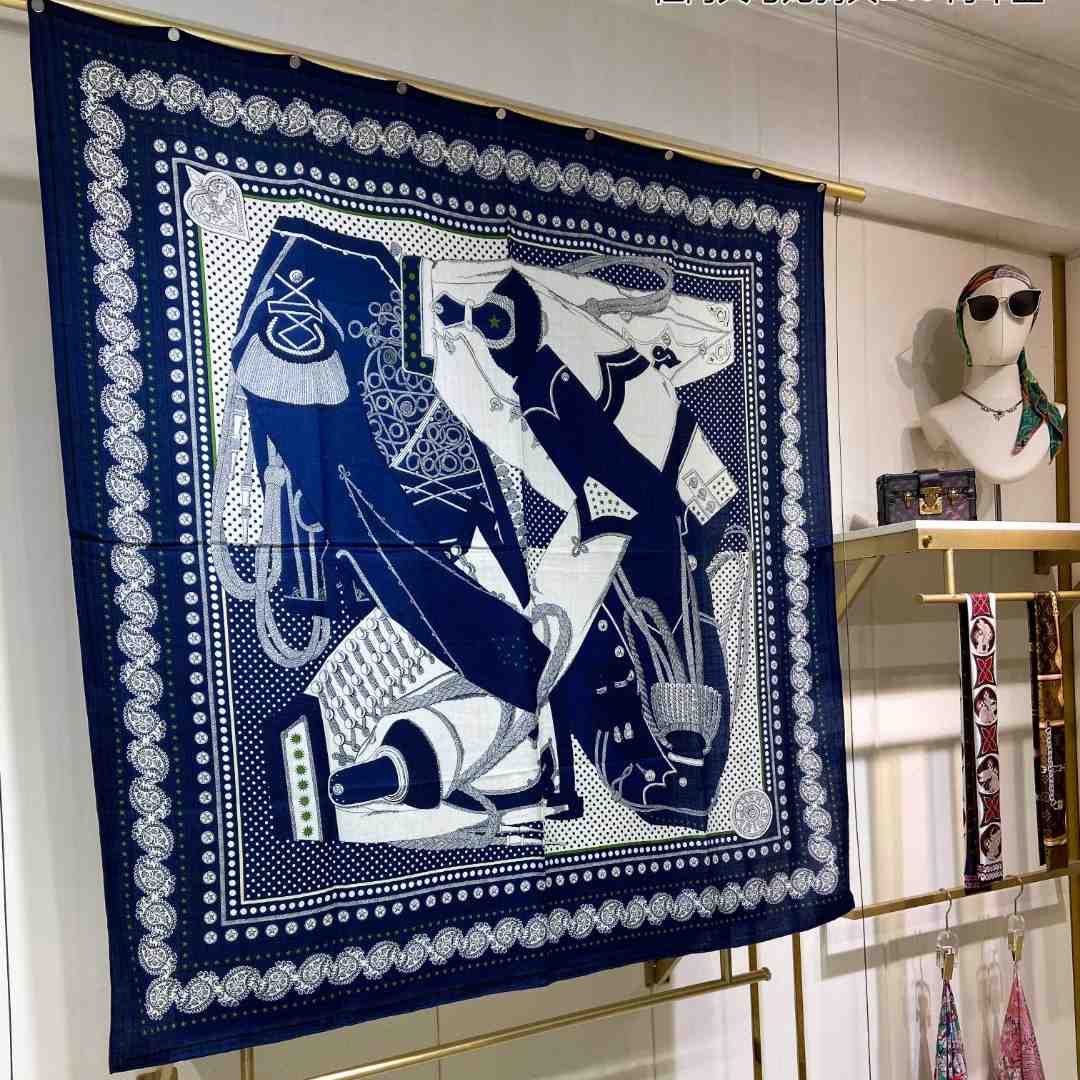 Hermes Zouaves et Dragons Bandana Shawl 140 - FashionPlug