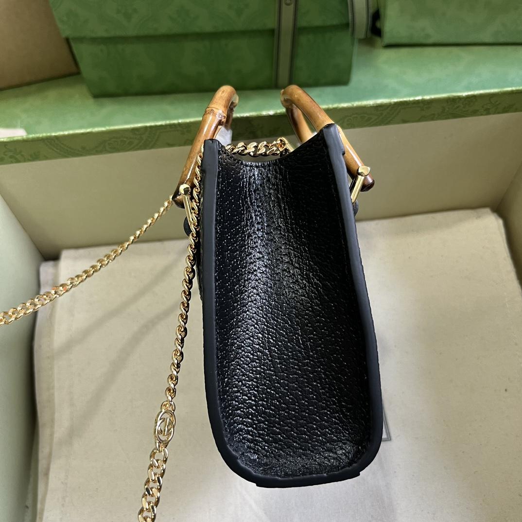 Gucci Diana Super Mini Bag (16.5x 12x 6cm) - FashionPlug