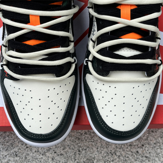 Nike SB Dunk Low Sneaker     DD1931-100 - FashionPlug