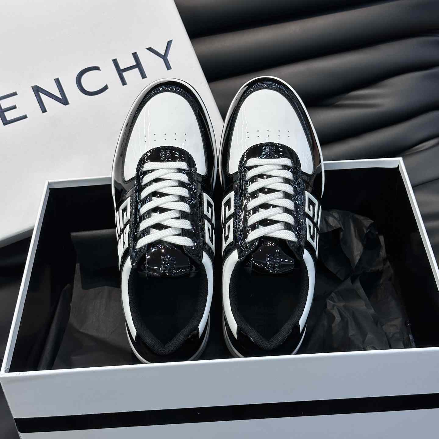 Givenchy G4 Sneakers In Patent Leather - FashionPlug