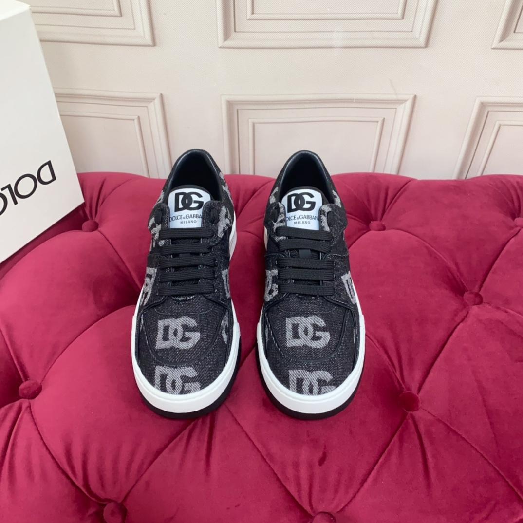 Dolce & Gabbana New Roma Sneakers With Denim Logo - FashionPlug