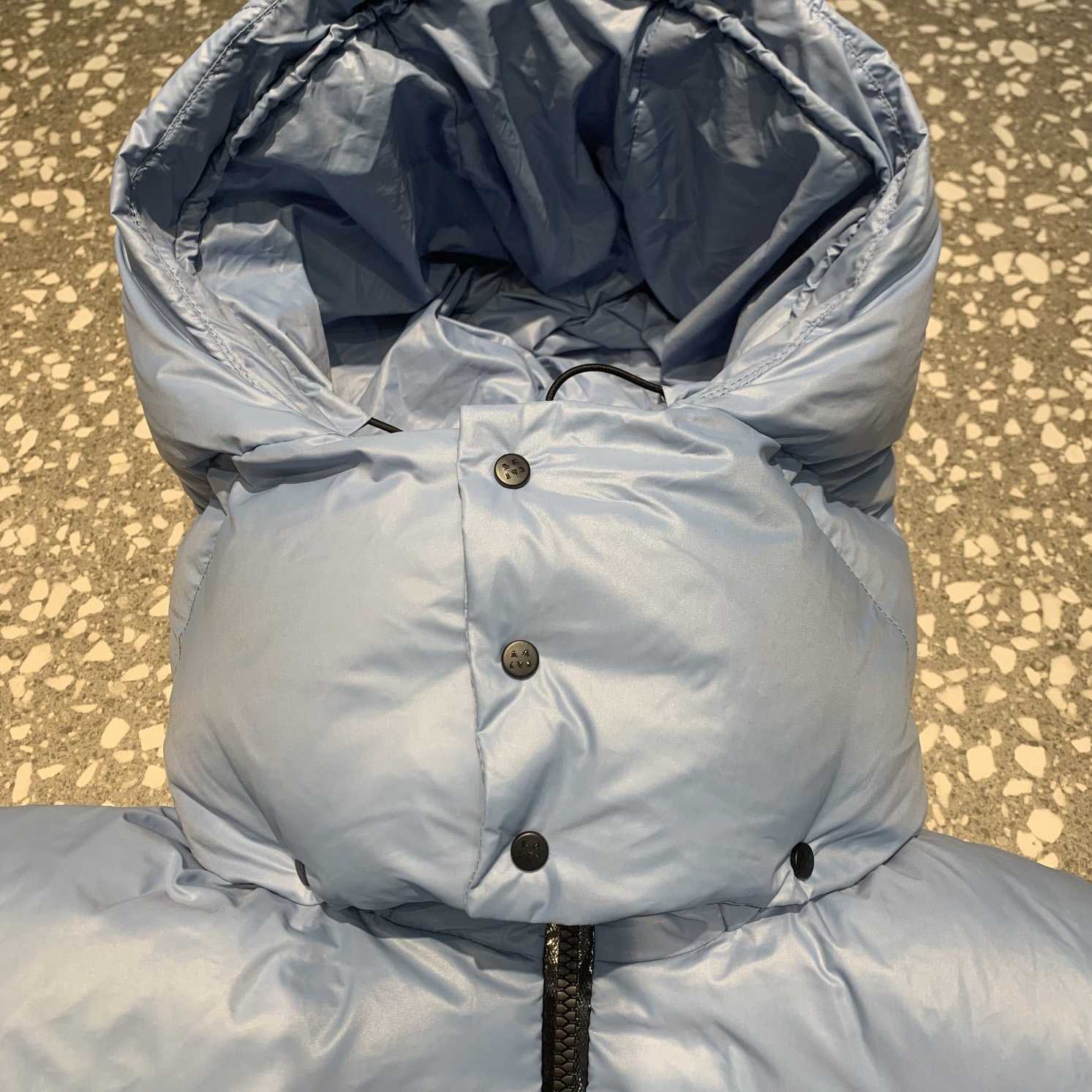 Moncler Yonne Short Down Jacket - FashionPlug