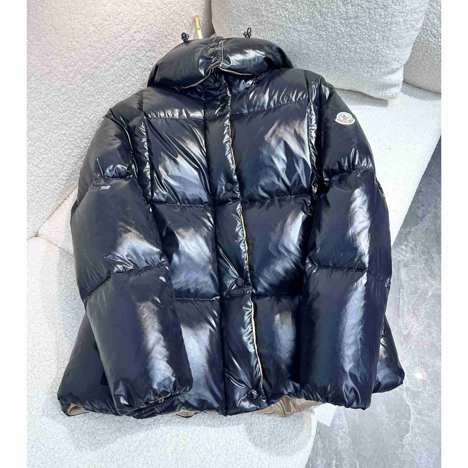 Moncler Parana Short Down Jacket - FashionPlug