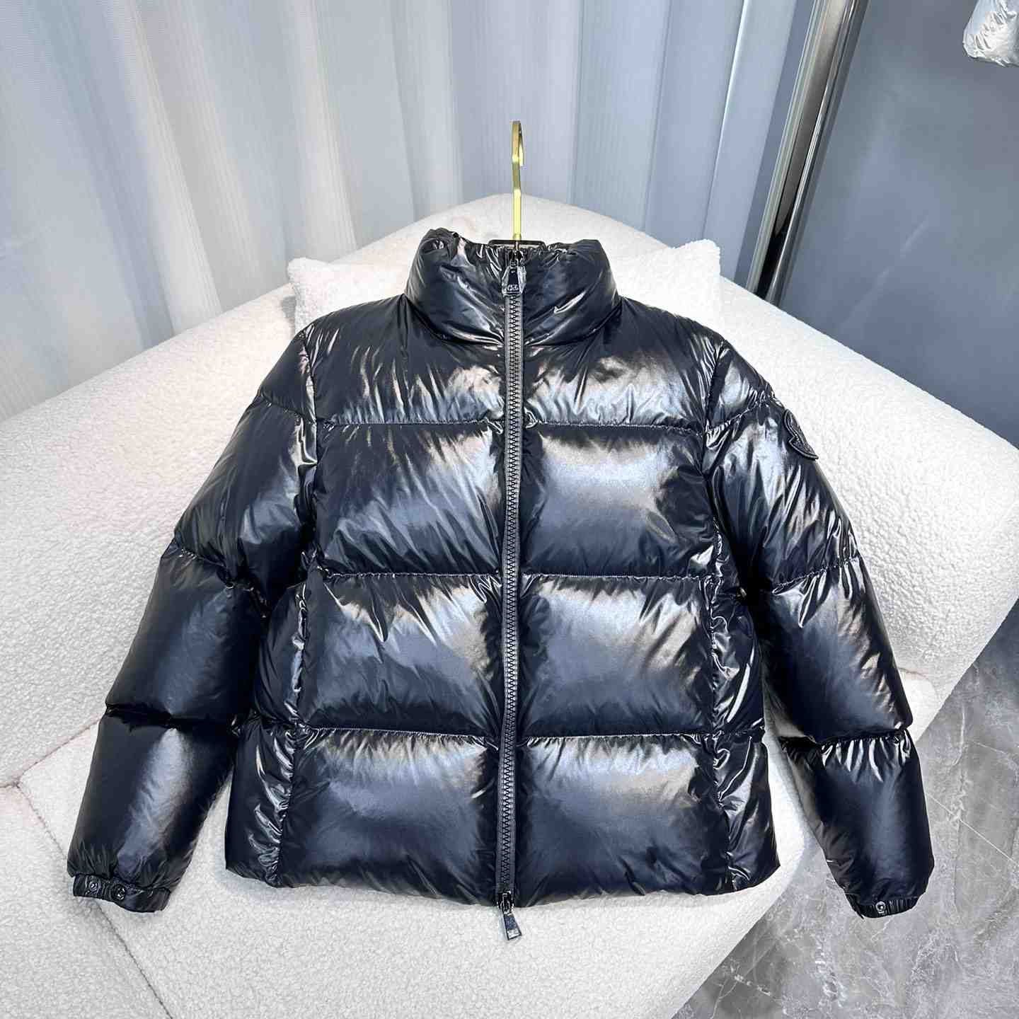 Moncler Meuse Short Down Jacket - FashionPlug