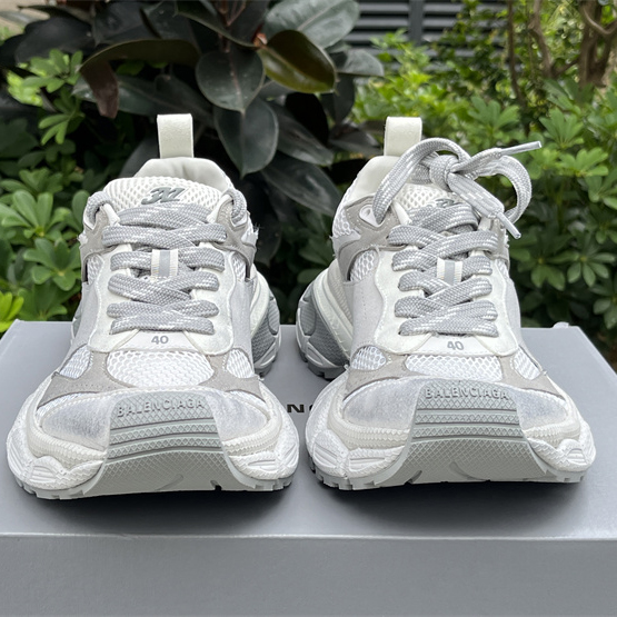 Balenciaga 3XL Trainers - FashionPlug