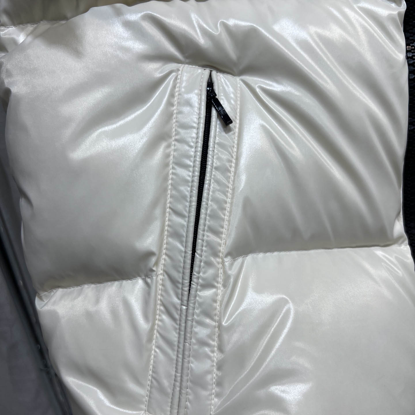 Moncler Oder Down Gilet - FashionPlug