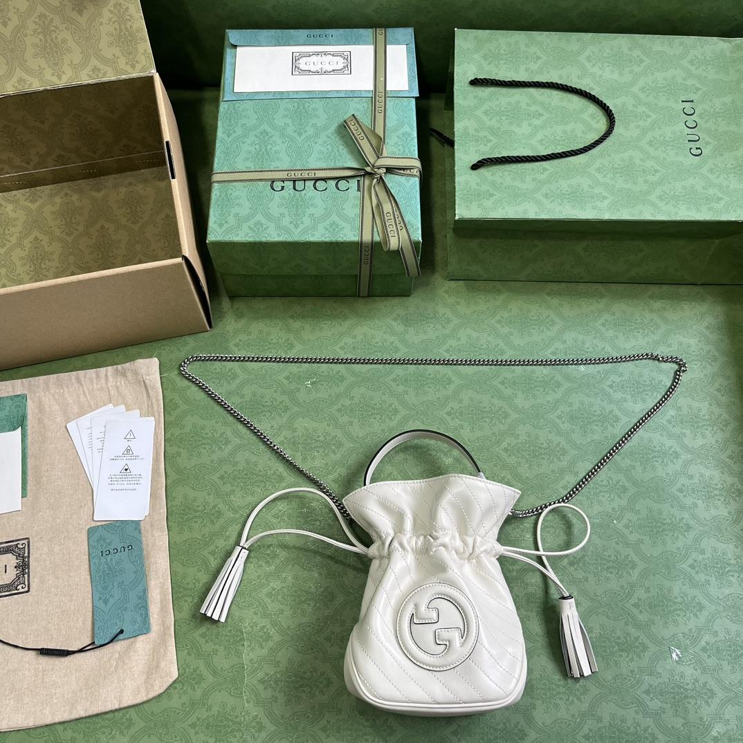 Gucci Blondie Mini Bucket Bag - FashionPlug
