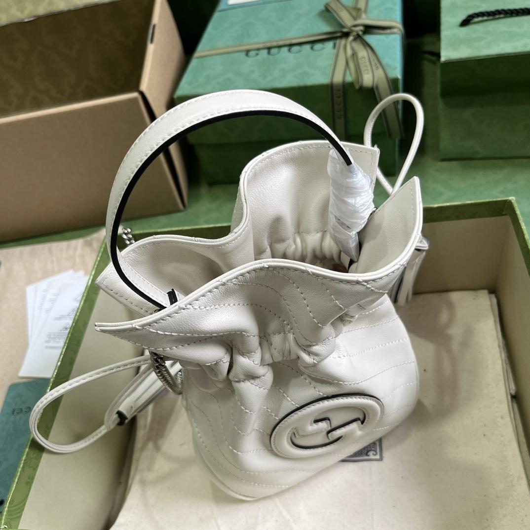 Gucci Blondie Mini Bucket Bag - FashionPlug