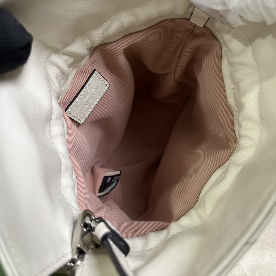 Gucci Blondie Mini Bucket Bag - FashionPlug