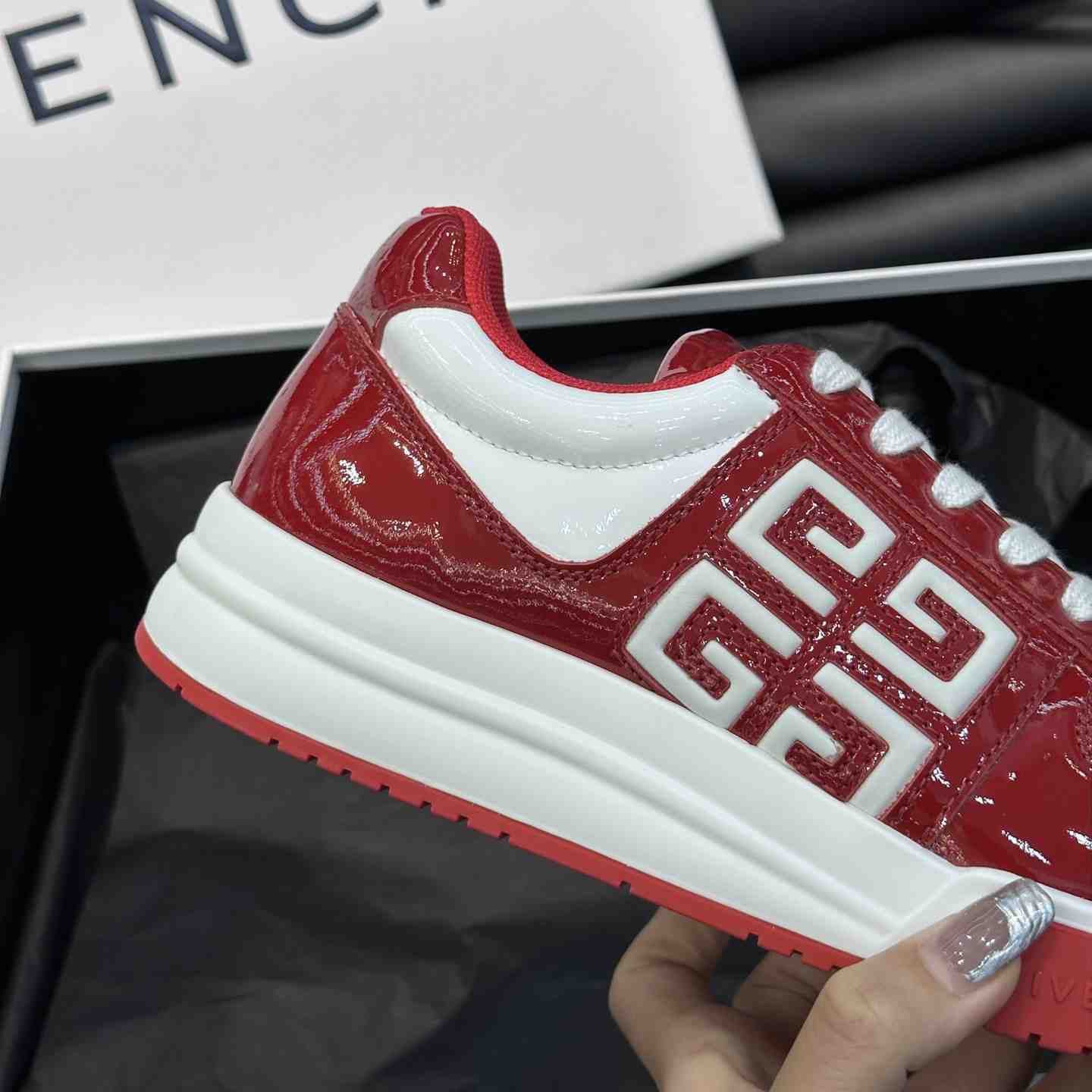 Givenchy G4 Sneakers In Patent Leather - FashionPlug