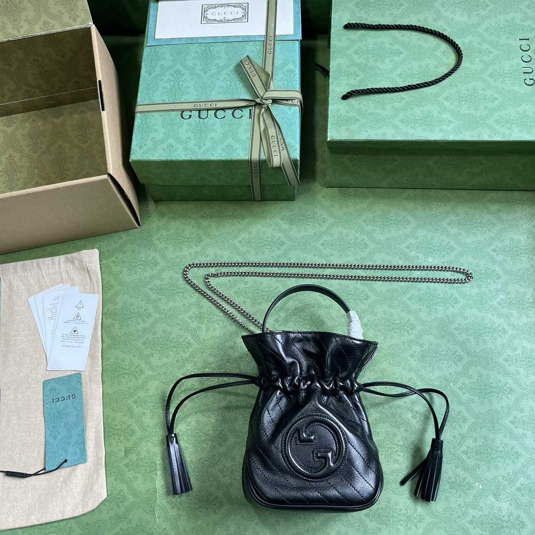 Gucci Blondie Mini Bucket Bag - FashionPlug