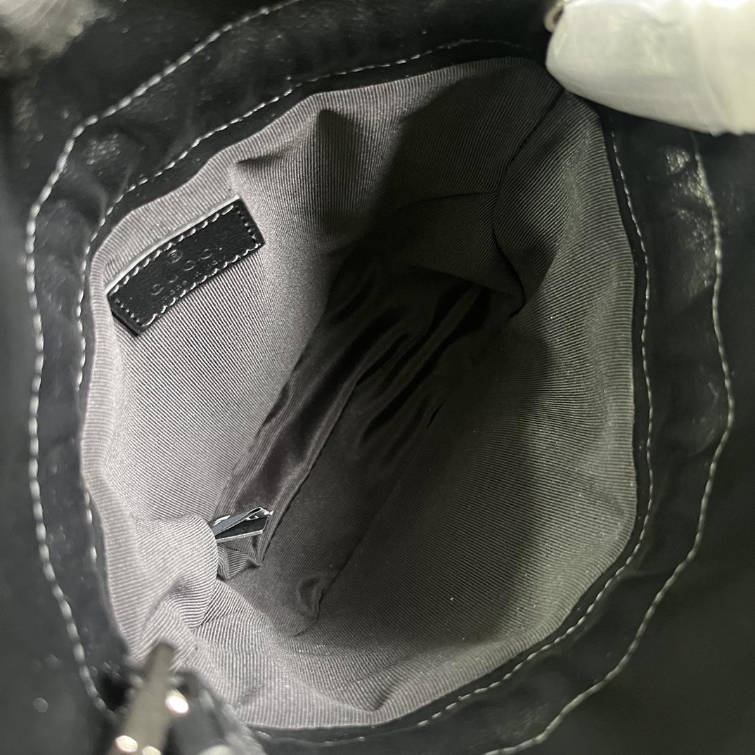 Gucci Blondie Mini Bucket Bag - FashionPlug