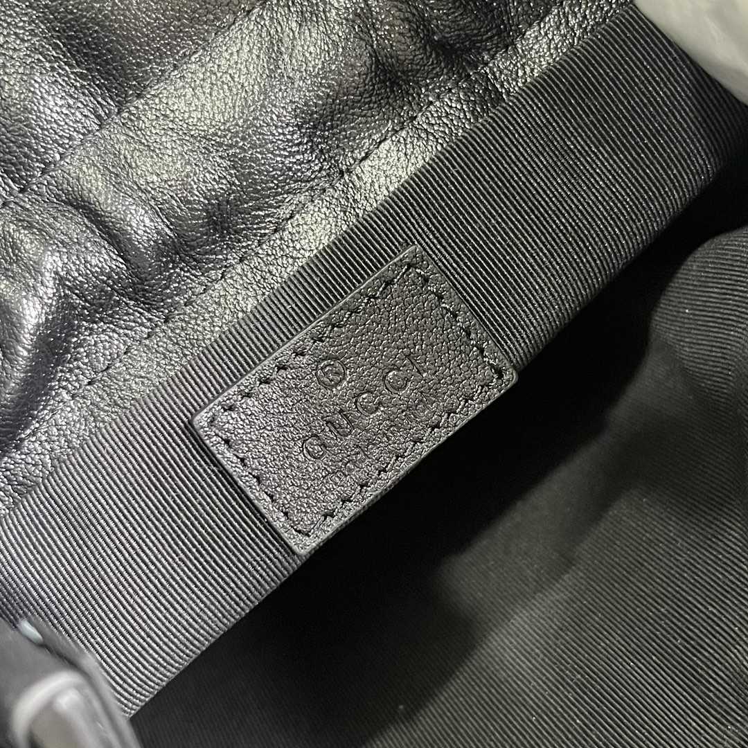 Gucci Blondie Mini Bucket Bag - FashionPlug