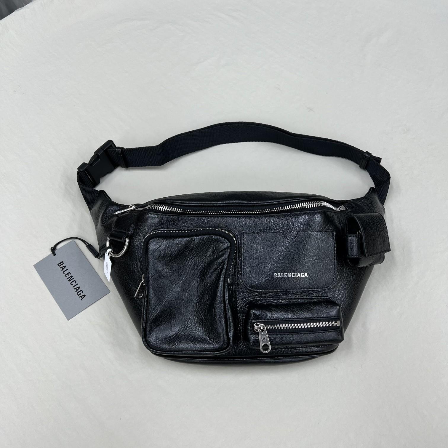 Balenciaga Superbusy Beltpack In Black - FashionPlug