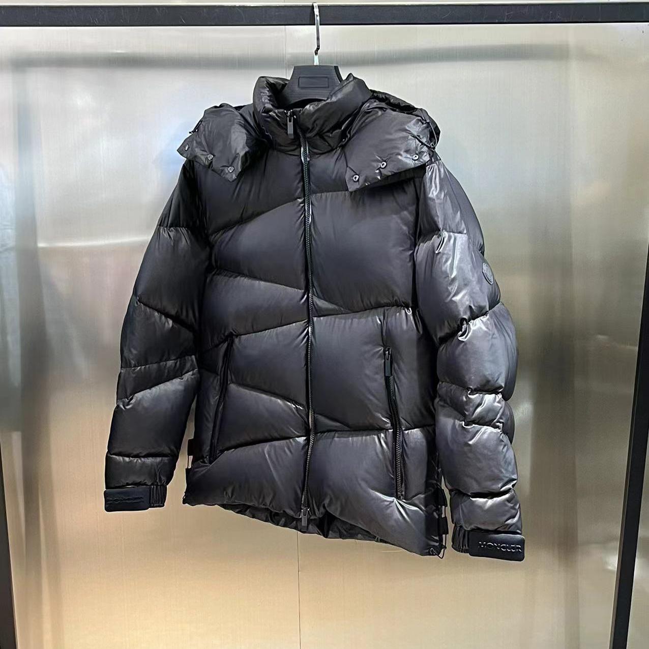 Moncler Yonne Short Down Jacket - FashionPlug