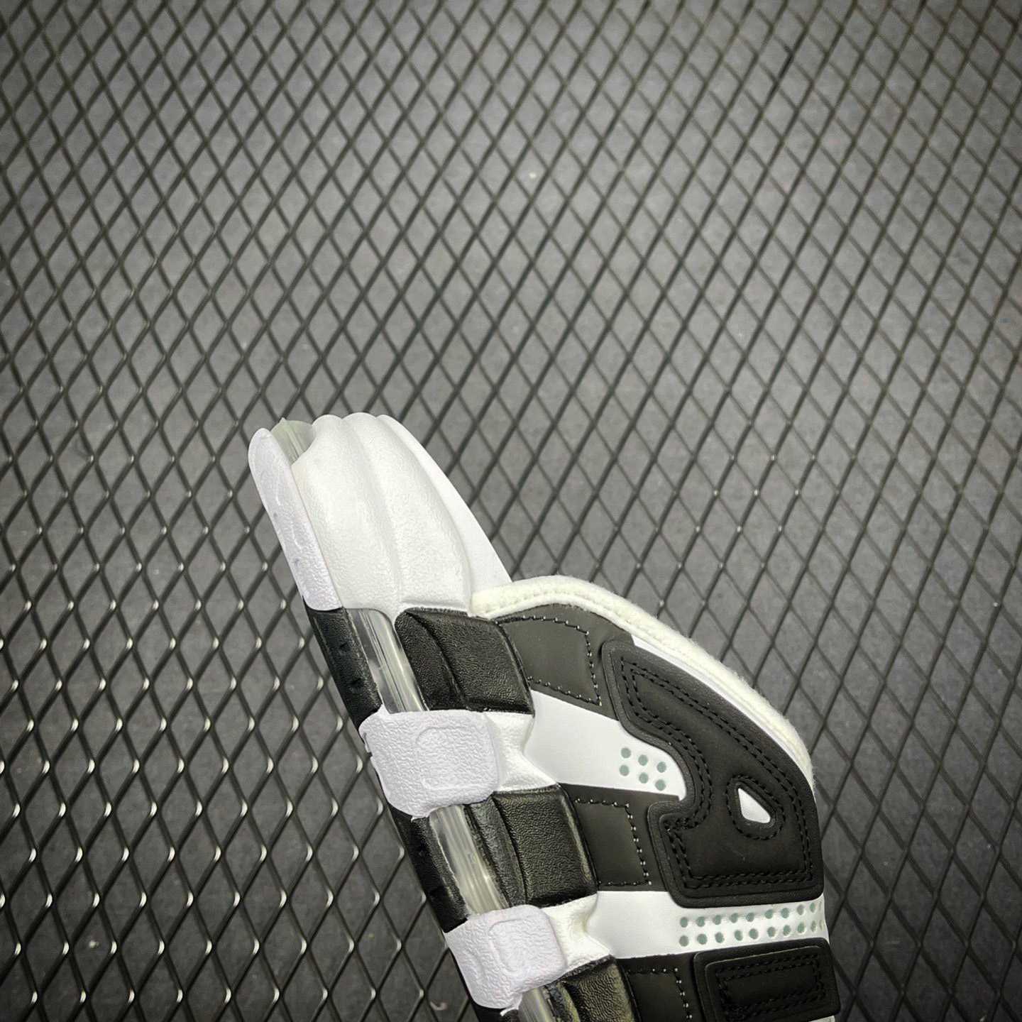 Nike Air More Uptempo Slide   FN3437-160  - FashionPlug