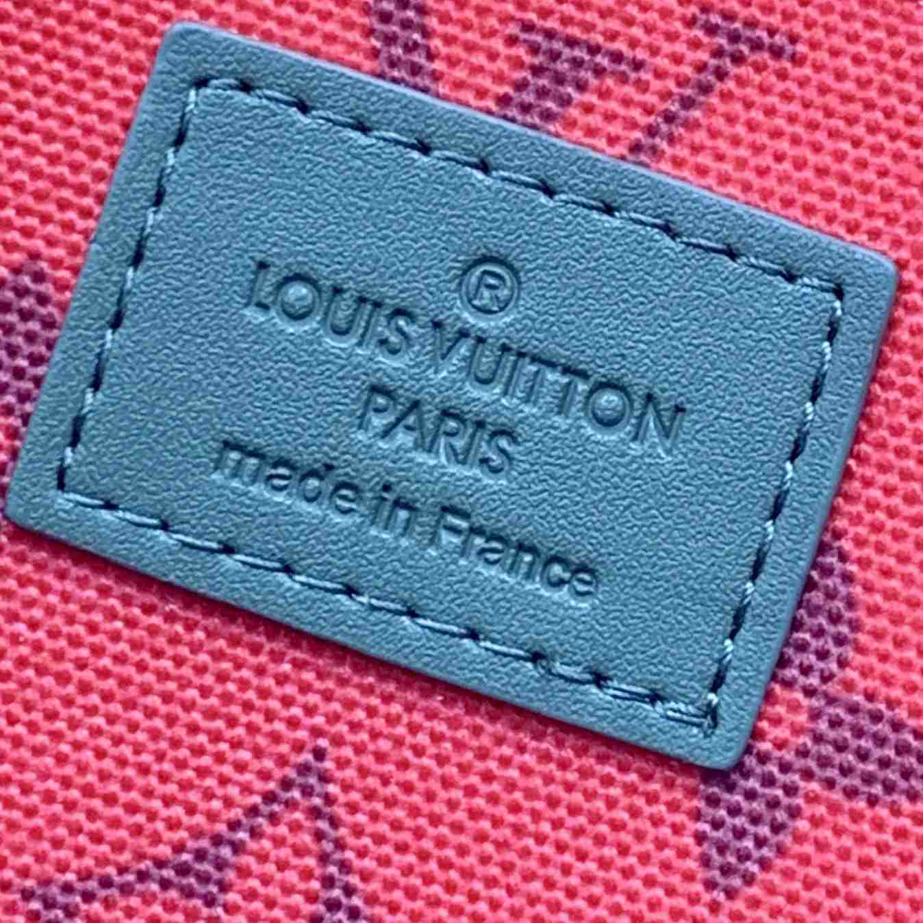 Louis Vuitton Pochette Voyage Souple (32 x 21 x 8cm)M82800 - FashionPlug
