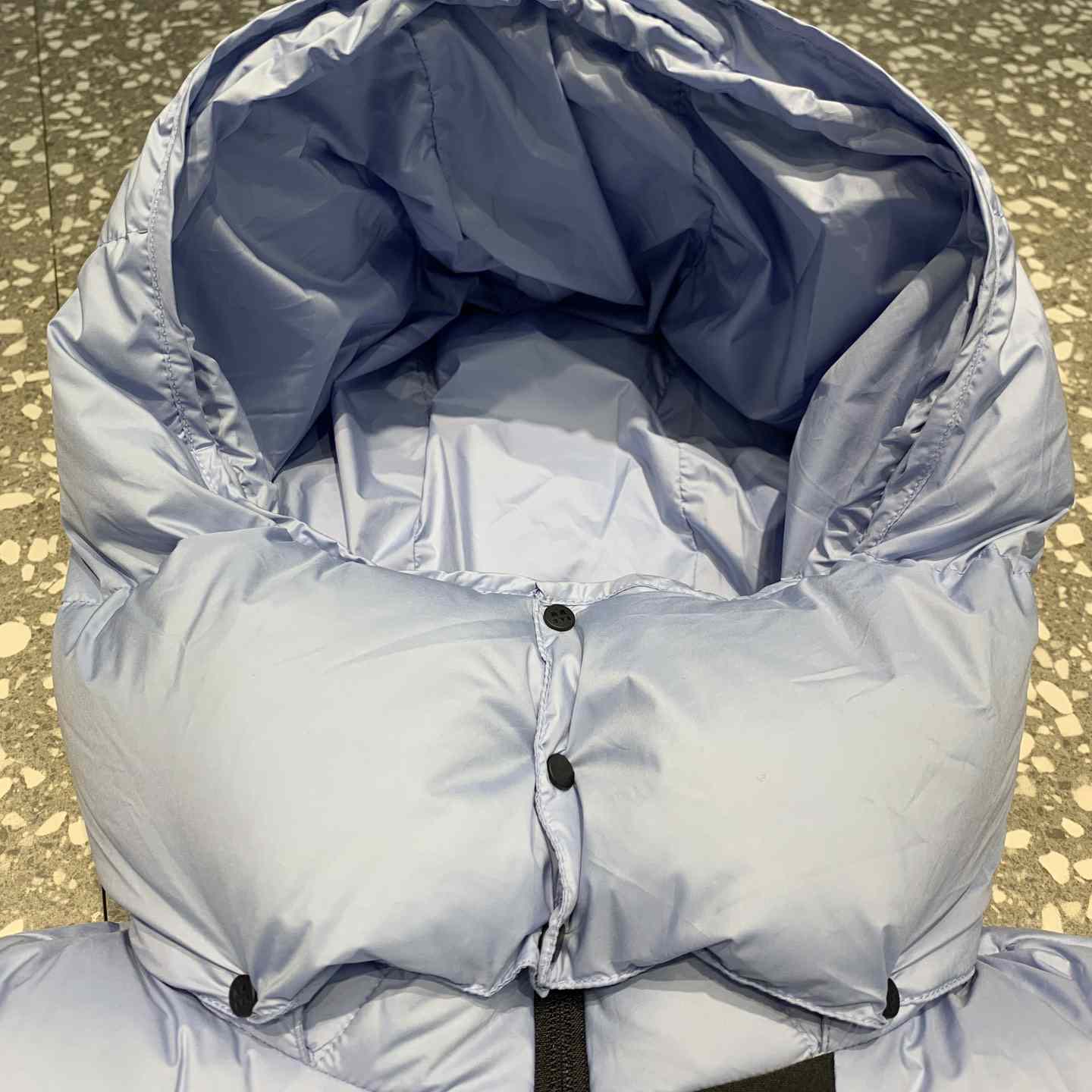 Moncler Ume Short Down Jacket - FashionPlug