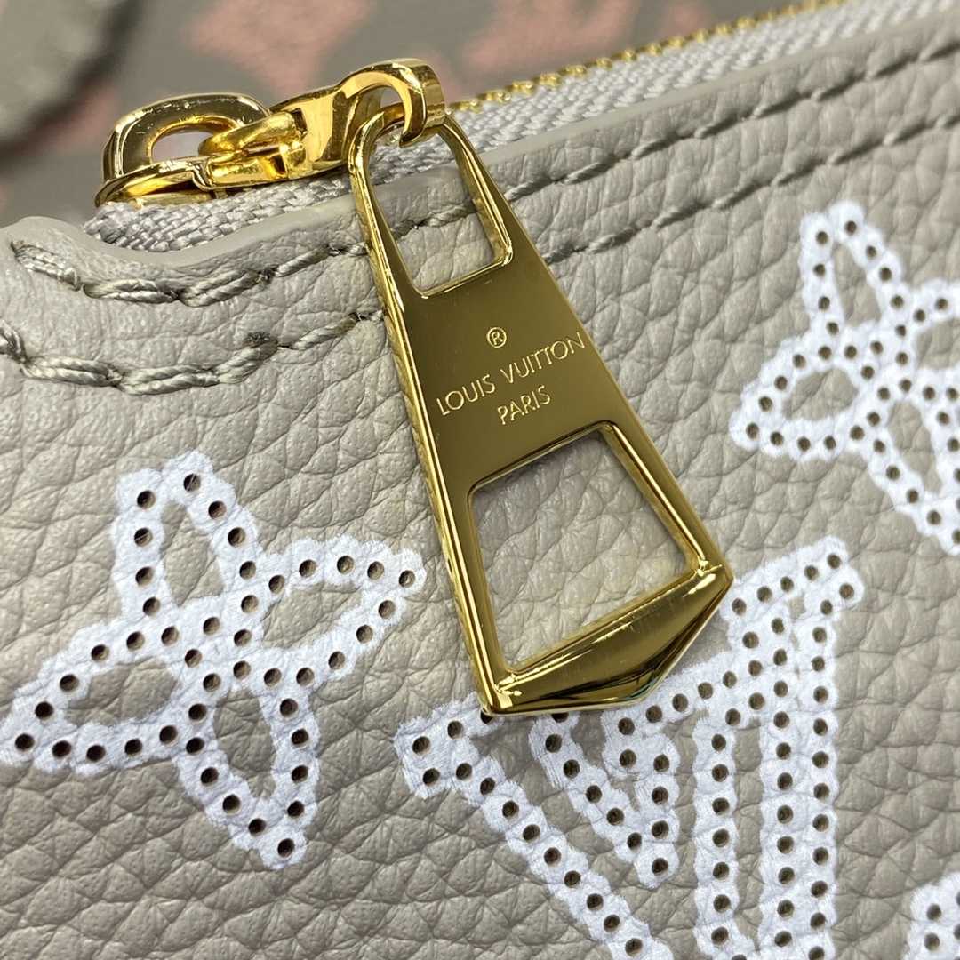 Louis Vuitton Blossom MM (30*27.5*16cm)  M23387 - FashionPlug