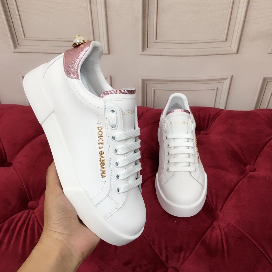 Dolce & Gabbana White Portofino Trainers With Pearl - FashionPlug
