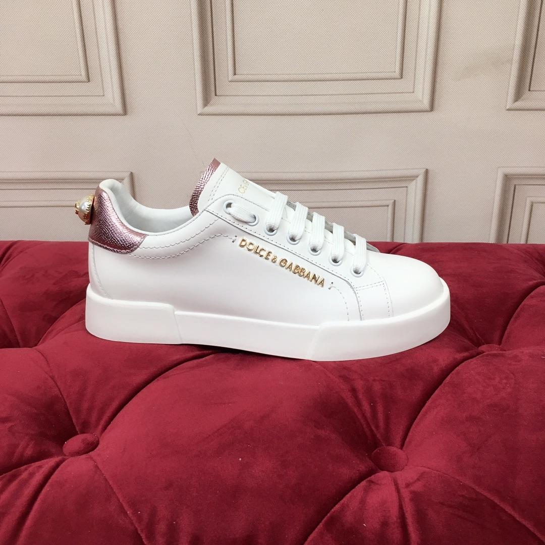 Dolce & Gabbana White Portofino Trainers With Pearl - FashionPlug