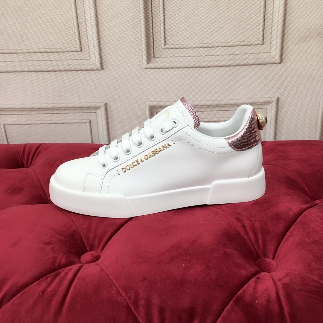 Dolce & Gabbana White Portofino Trainers With Pearl - FashionPlug
