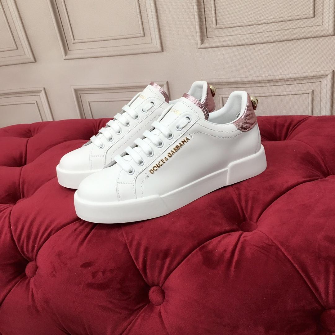 Dolce & Gabbana White Portofino Trainers With Pearl - FashionPlug