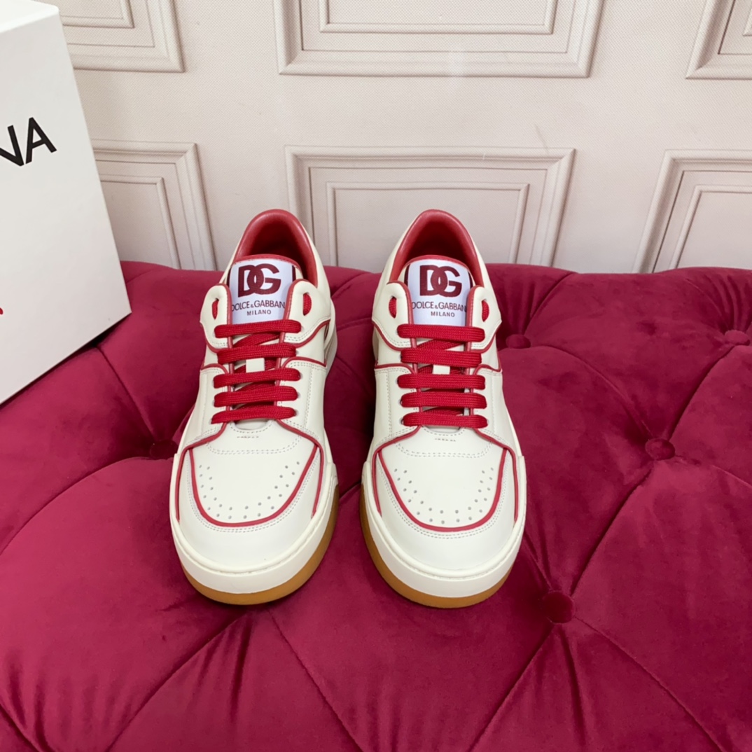 Dolce & Gabbana New Roma Sneakers - FashionPlug