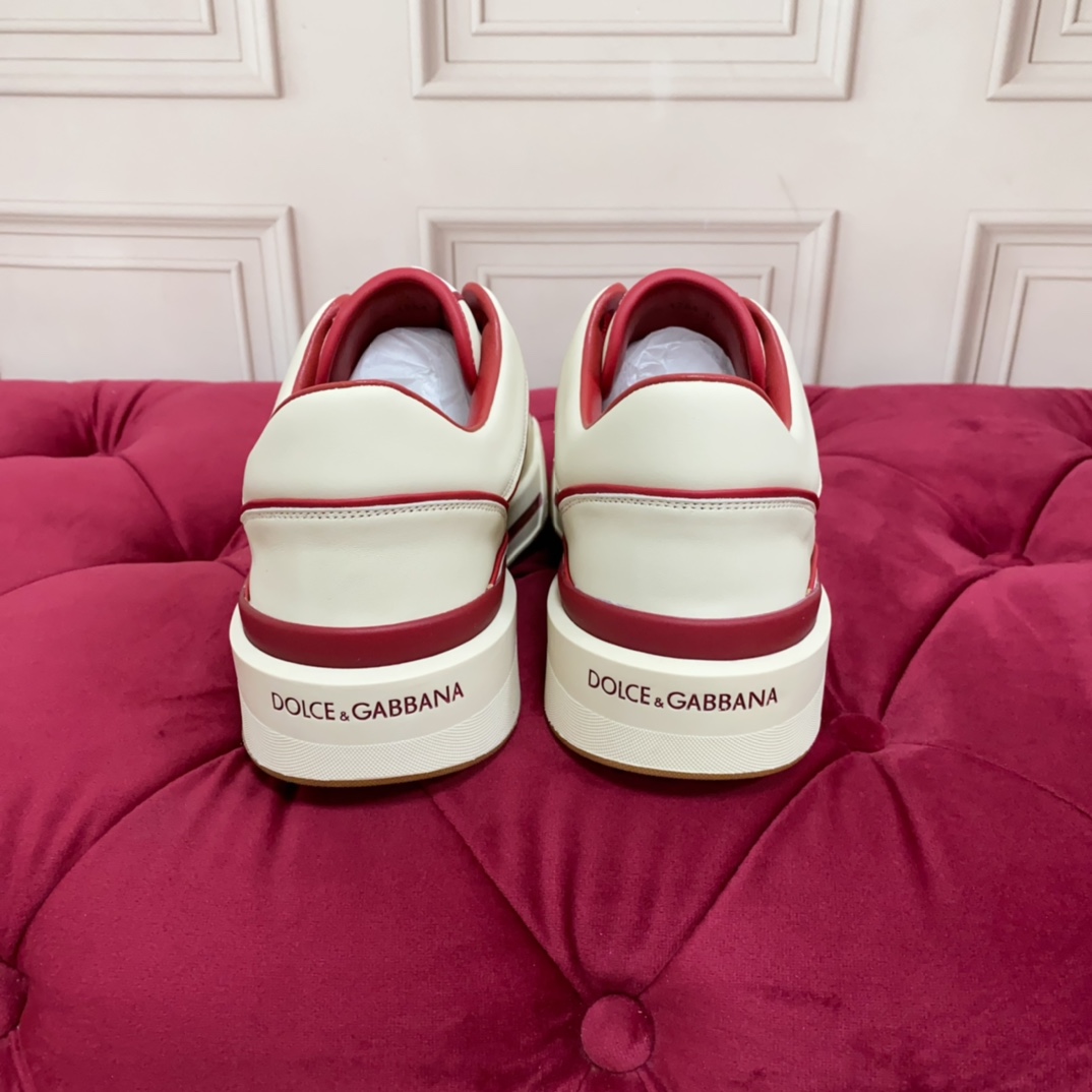 Dolce & Gabbana New Roma Sneakers - FashionPlug