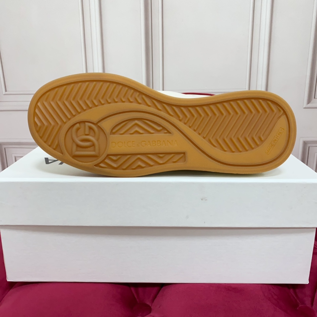 Dolce & Gabbana New Roma Sneakers - FashionPlug