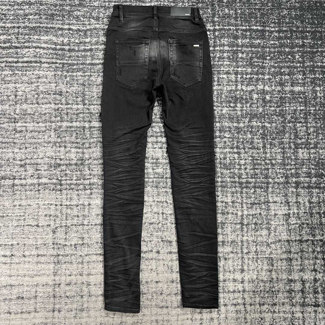 Amiri Slim Fit Jeans    642 - FashionPlug
