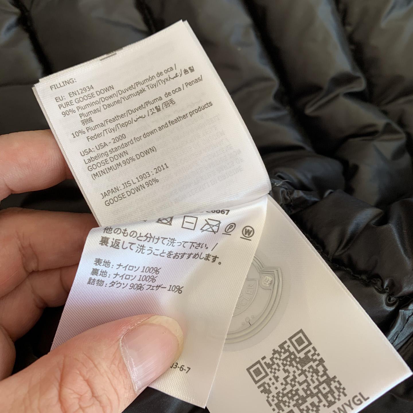 Moncler Black Vanoise Hooded Gilet - FashionPlug