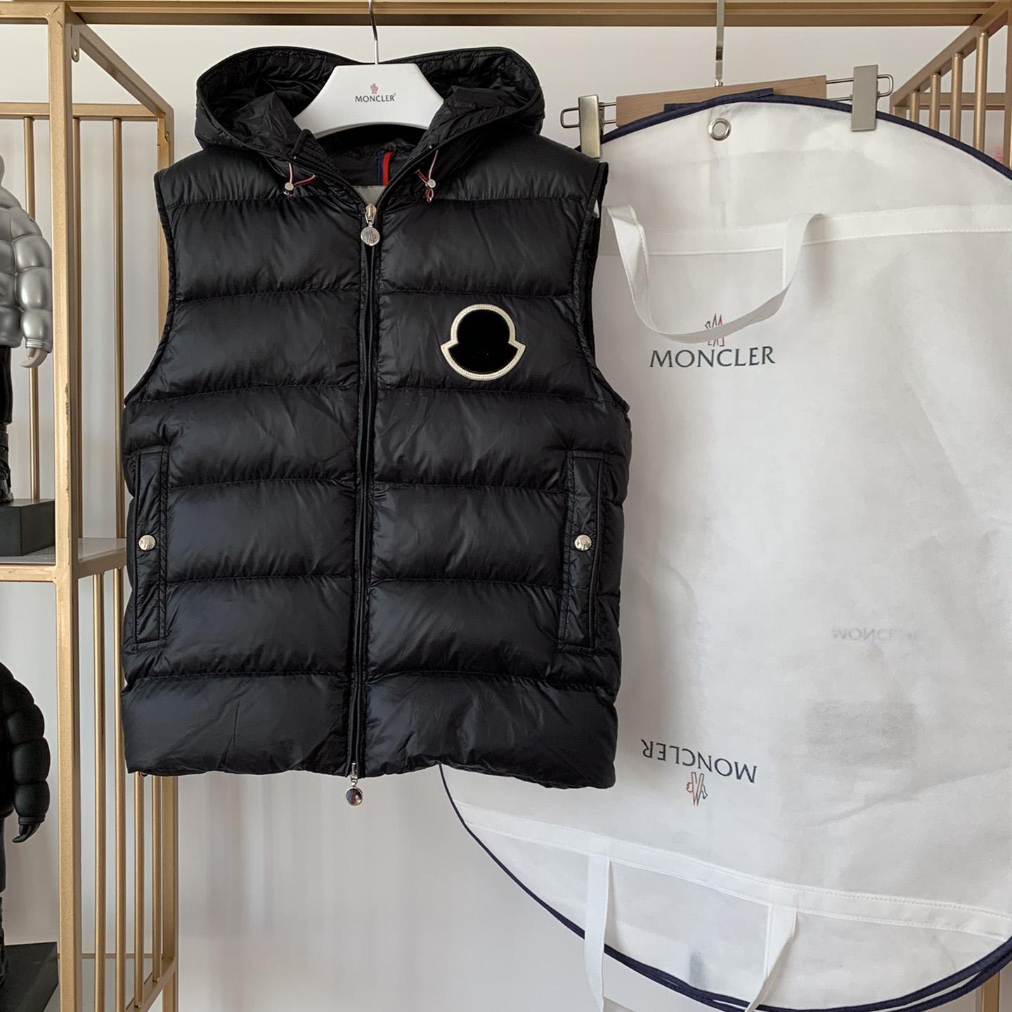 Moncler Black Vanoise Hooded Gilet - FashionPlug