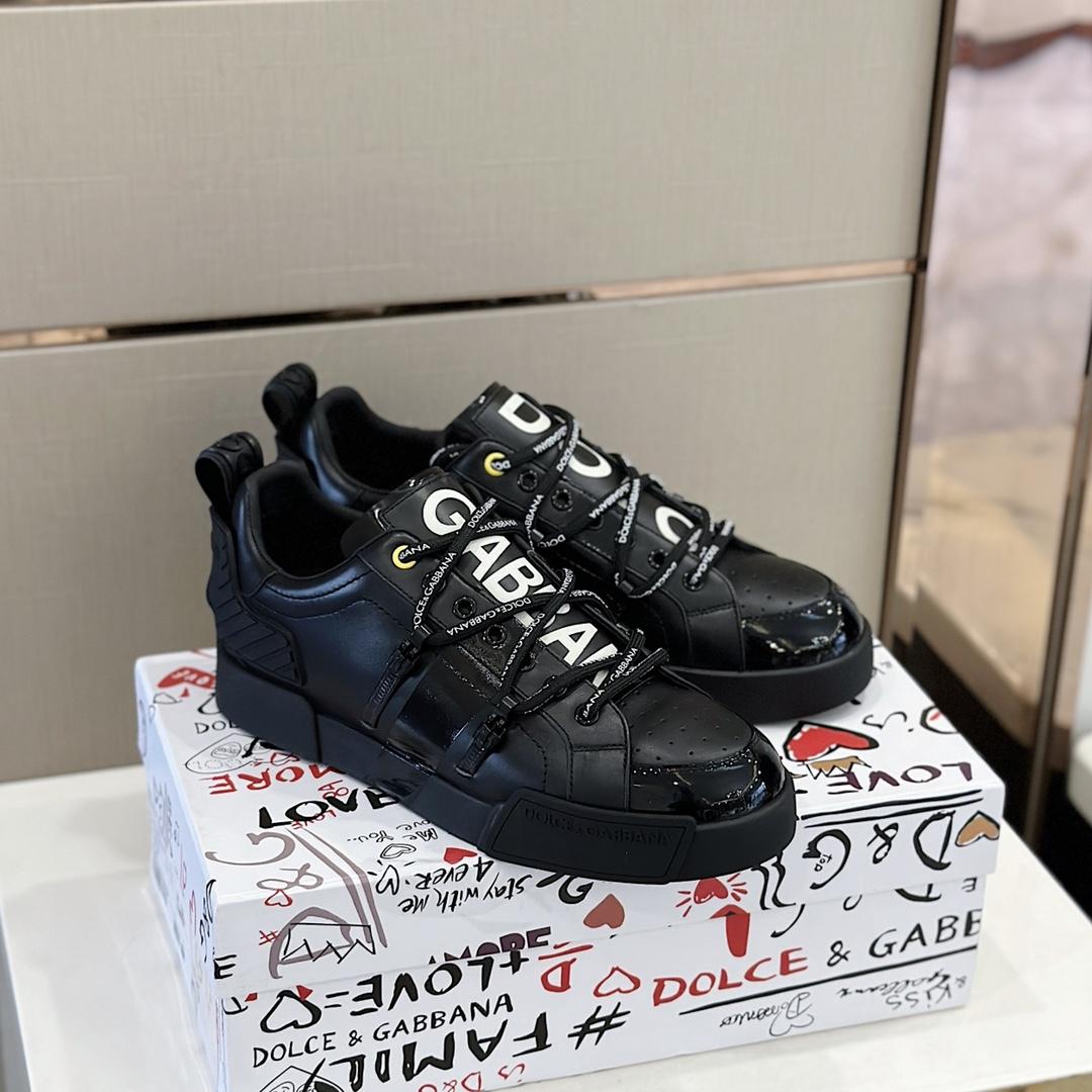 Dolce & Gabbana Portofino Sneakers - FashionPlug