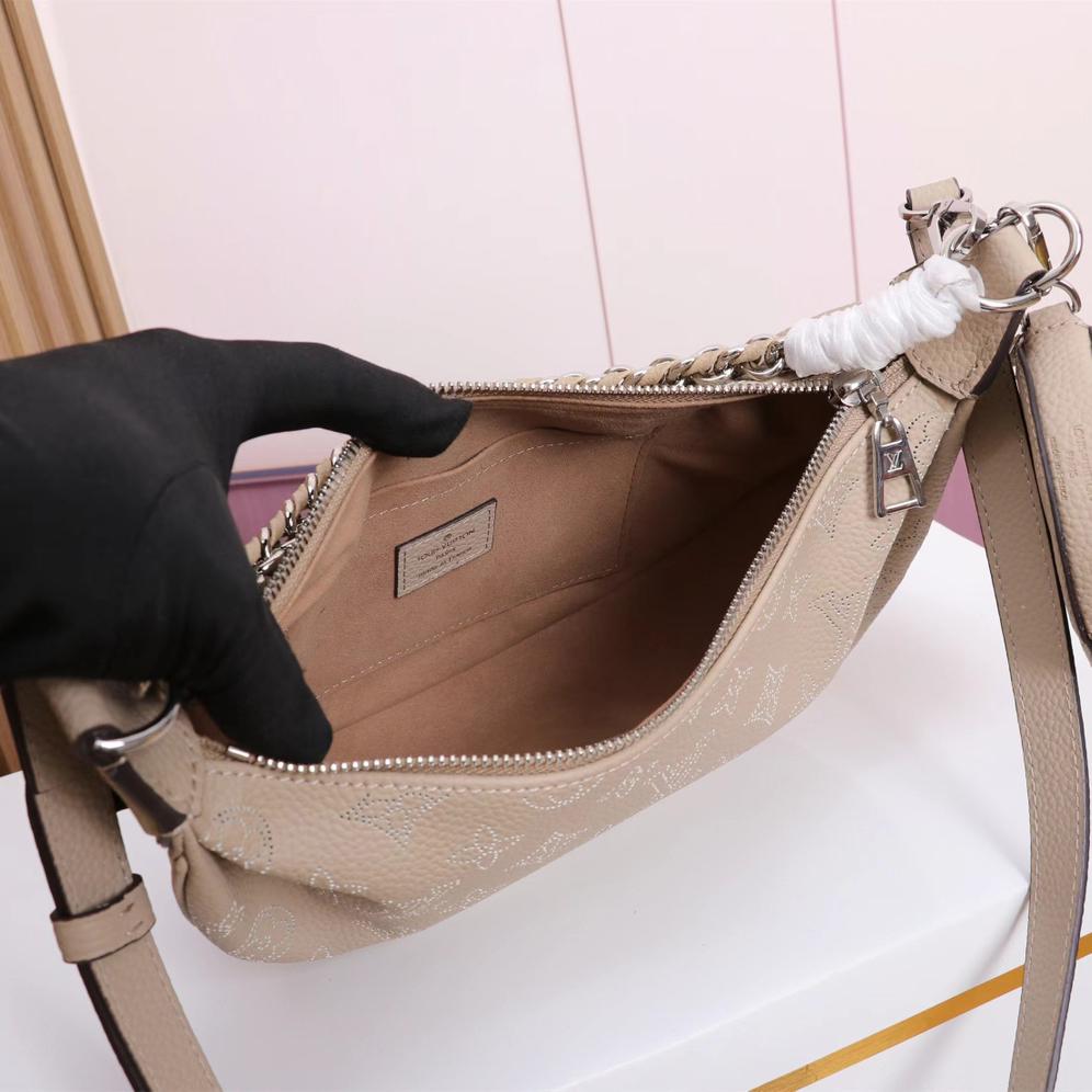 Louis Vuitton Baia PM (26 *17 *7.5cm)    M22820 - FashionPlug