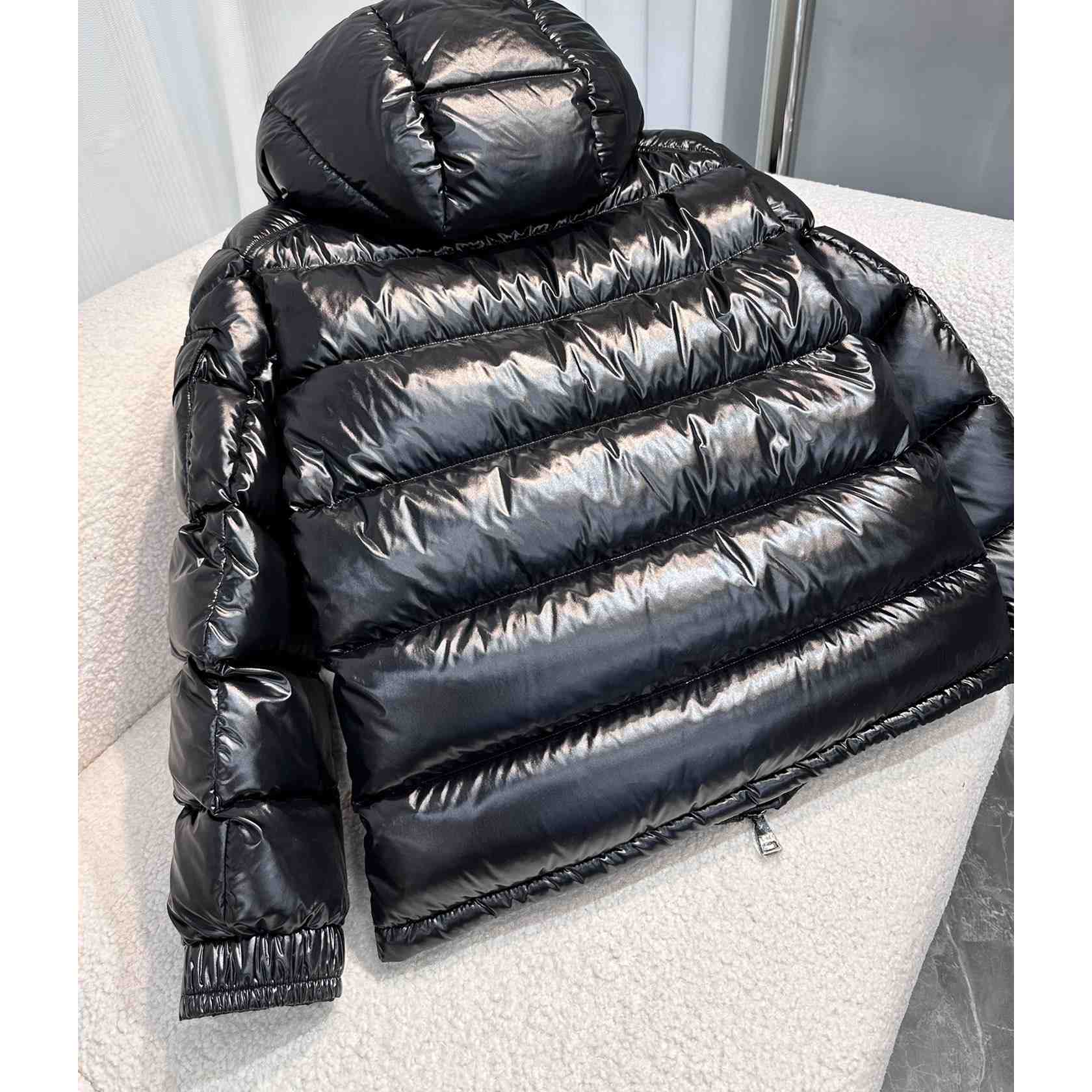 Moncler Maire Short Down Jacket - FashionPlug