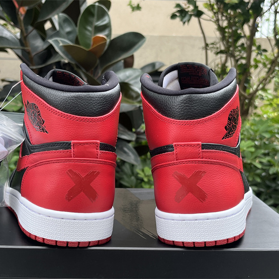 Air Jordan 1 “Banned” Sneaker      432001-001  - FashionPlug