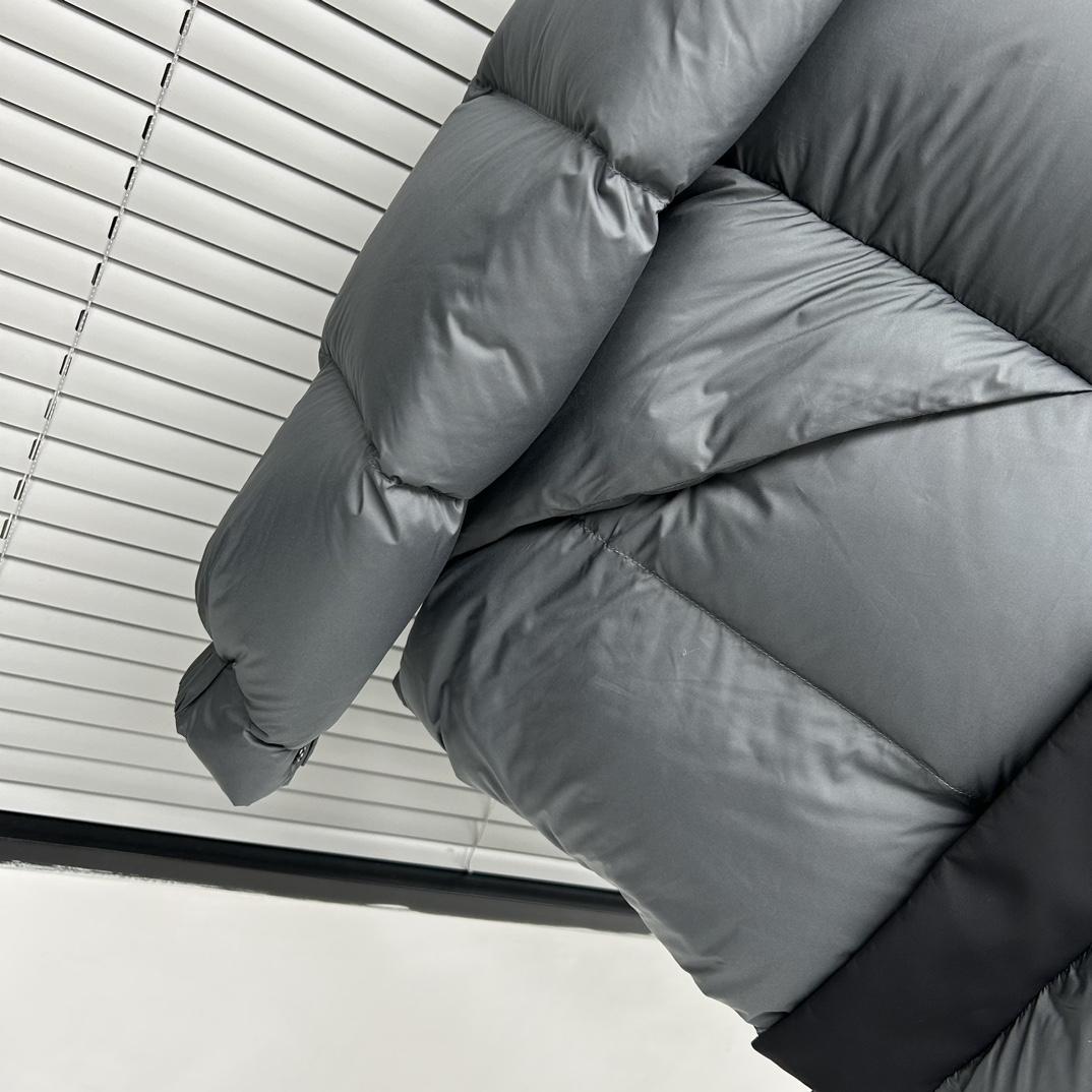 Moncler Maderia Logo-embossed Padded Jacket - FashionPlug