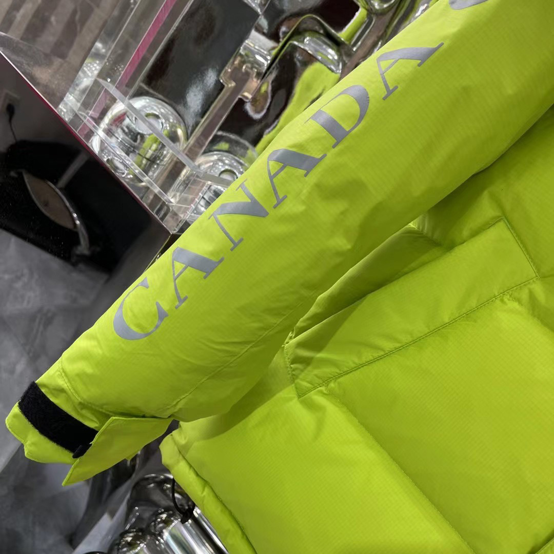 Canada Goose Parkas Approach Jacket - FashionPlug