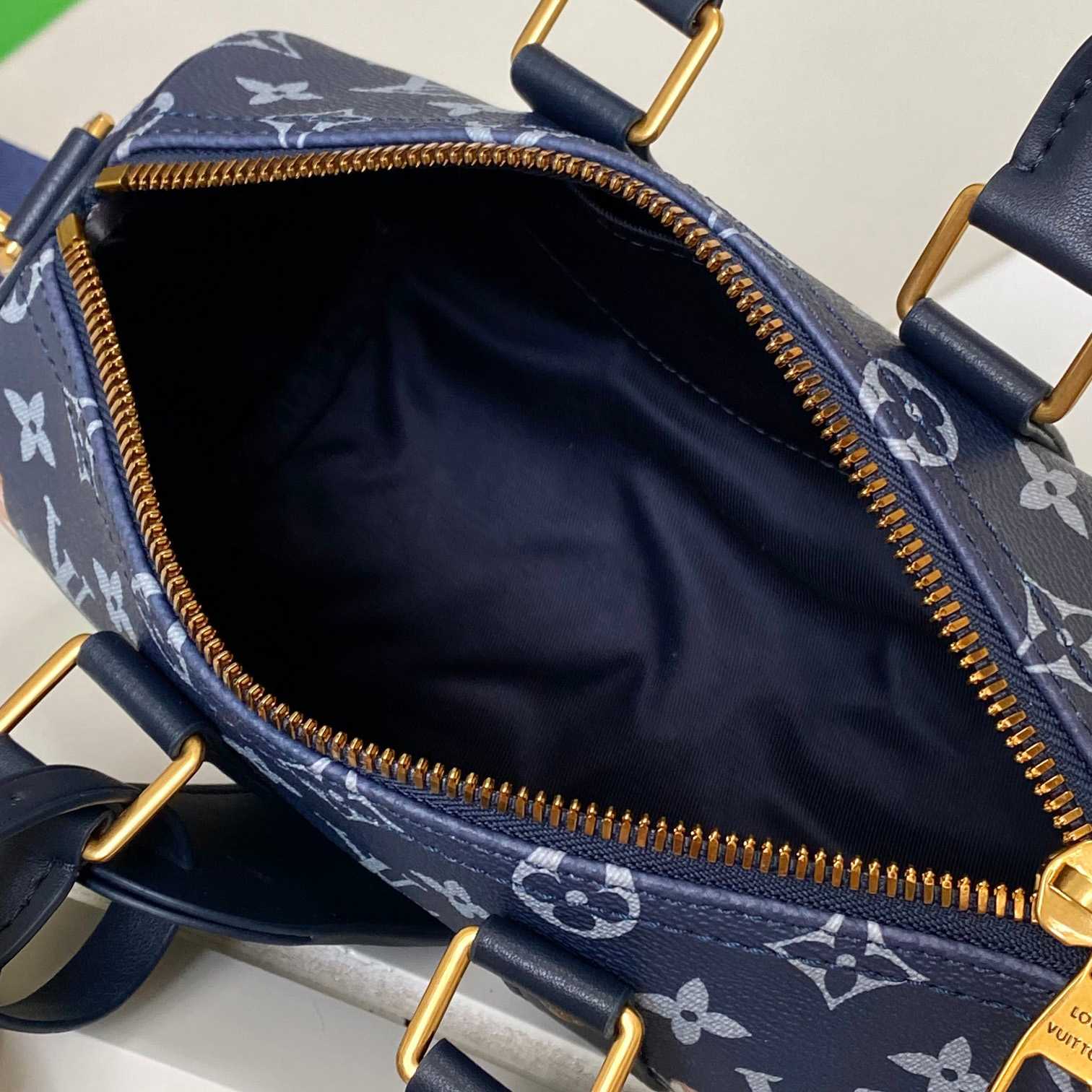 Louis Vuitton Keepall Bandoulière 25(21x12x9cm)  M46804 - FashionPlug