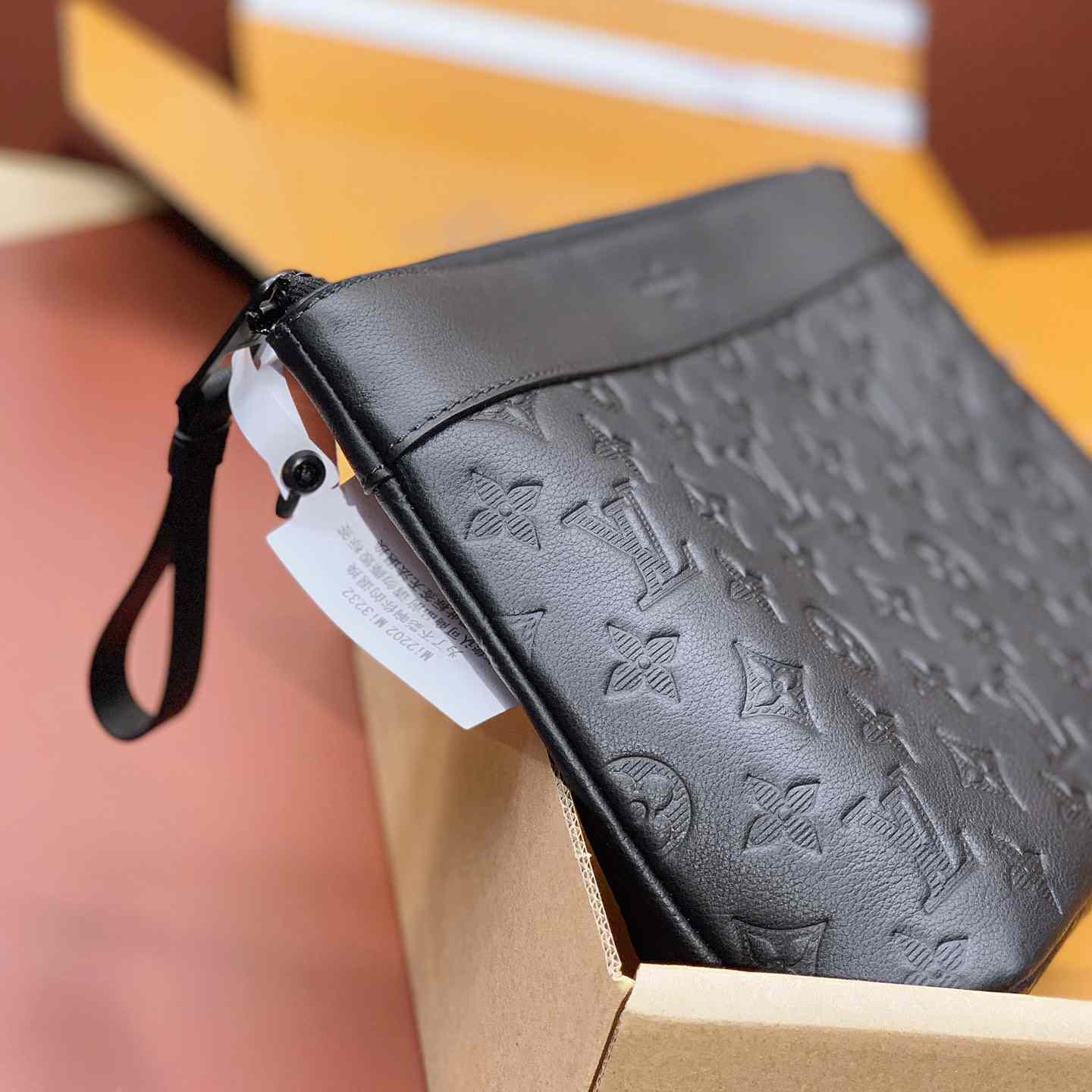 Louis Vuitton Pochette Voyage Souple (32 x 21 x 8cm)  M82545 - FashionPlug
