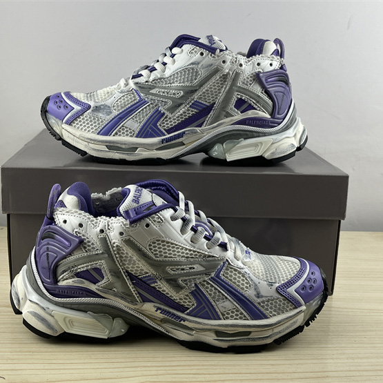 Balenciaga Runner Sneaker  - FashionPlug