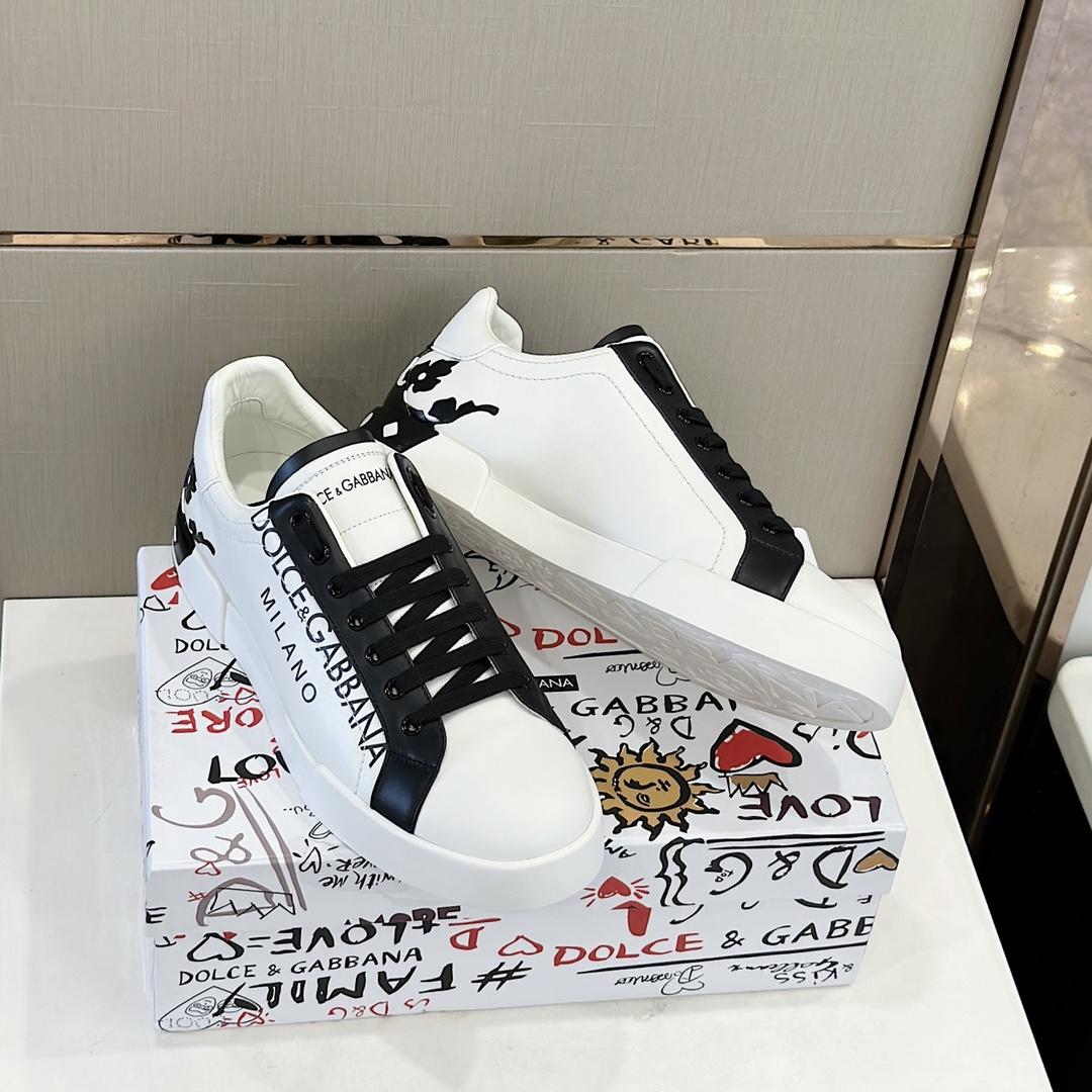 Dolce & Gabbana Portofino Sneakers - FashionPlug